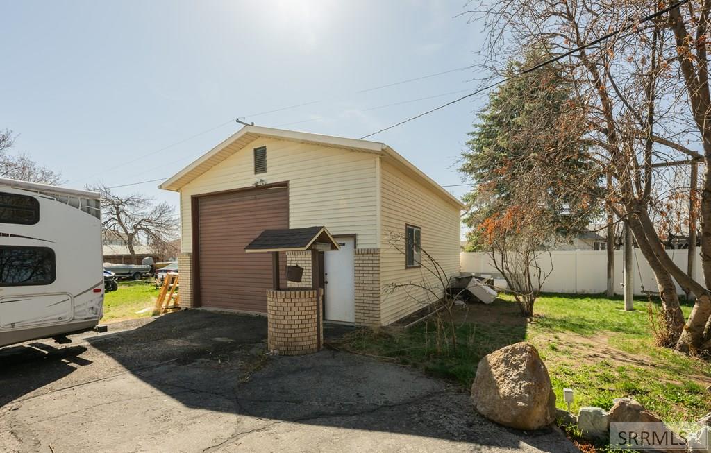 475 Annis Hwy, RIGBY, Idaho image 10