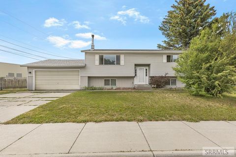 Photo of 2180 S Eagle Drive, AMMON, ID 83406 (MLS # 2186712)