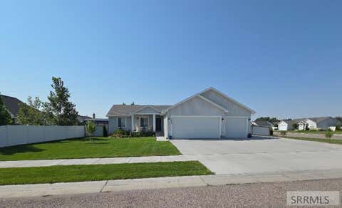 Homes For Sale - 3668 E Fierce Way<br/> IDAHO FALLS, ID 83401