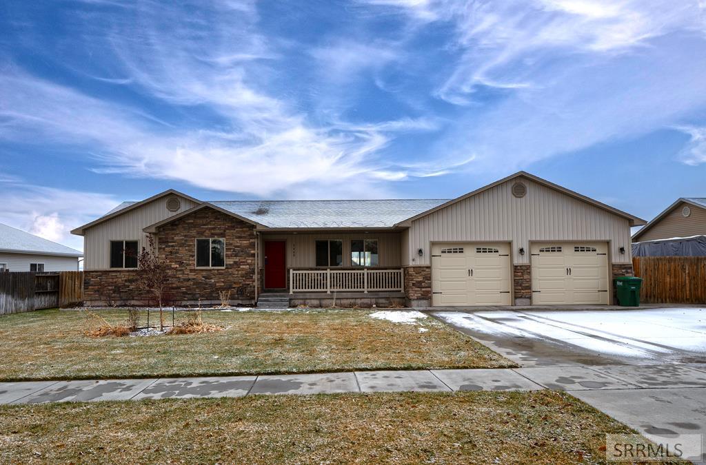 5460 E Free Avenue, IONA, Idaho image 1