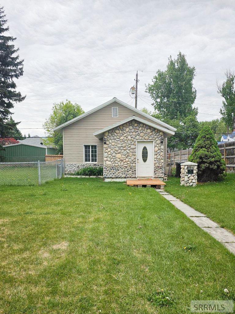 126 E 19th Street, IDAHO FALLS, Idaho image 1