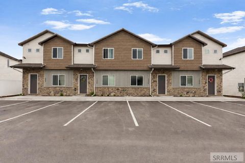 Photo of 1322 Boston Court, IDAHO FALLS, ID 83402 (MLS # 2185574)