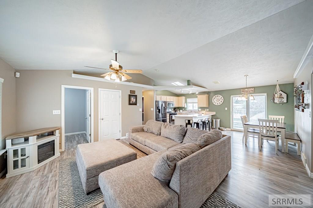 1862 Eagle Pointe Drive