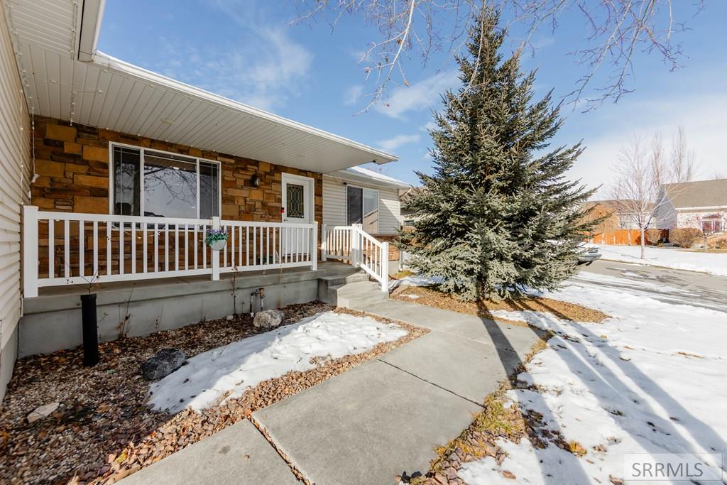 1460 Blue Ridge Circle, IDAHO FALLS, Idaho image 3