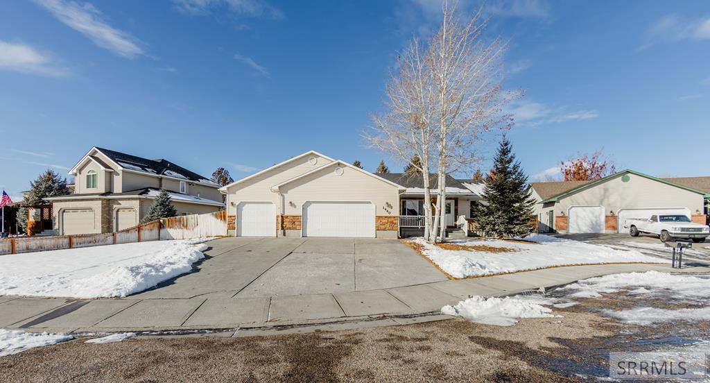 1460 Blue Ridge Circle, IDAHO FALLS, Idaho image 1