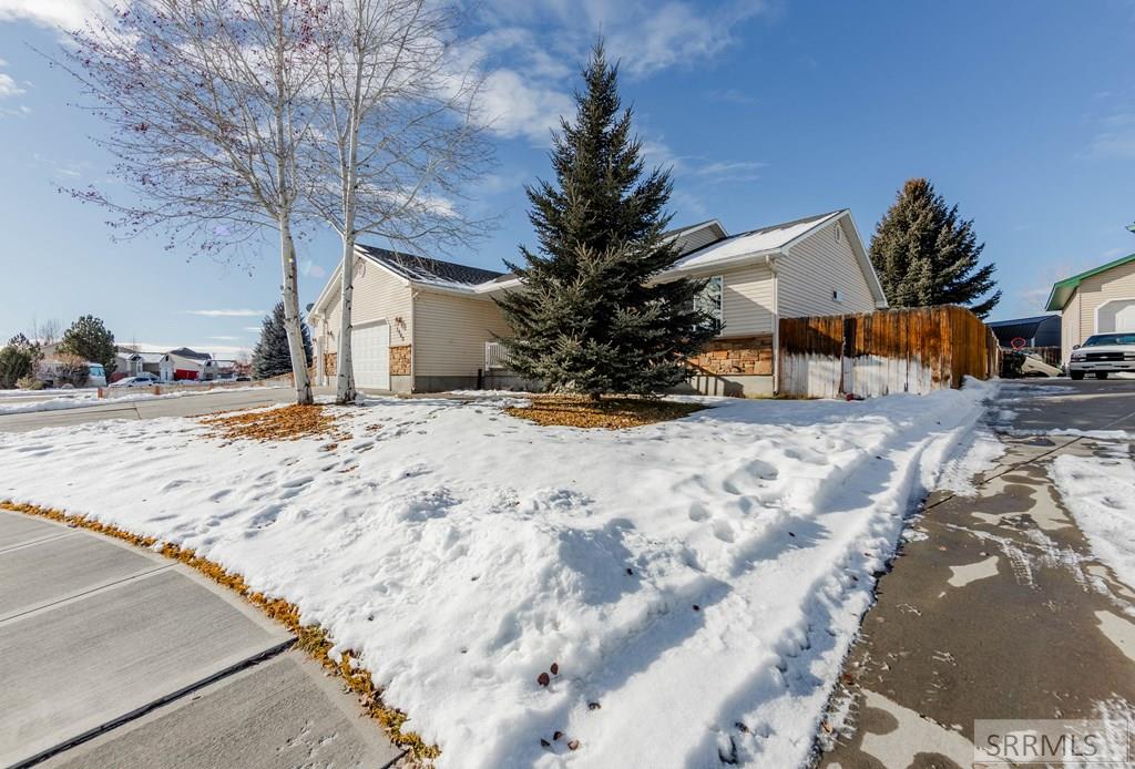 1460 Blue Ridge Circle, IDAHO FALLS, Idaho image 2