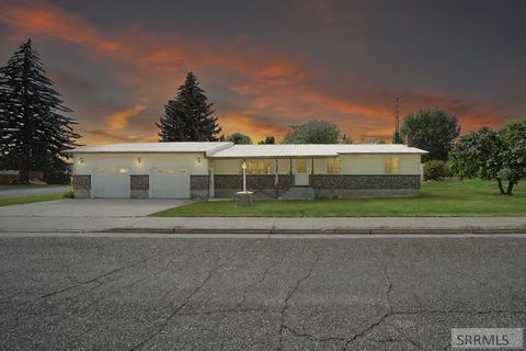 Photo of 415 Juniper View Avenue, ST ANTHONY, ID 83445 (MLS # 2179024)