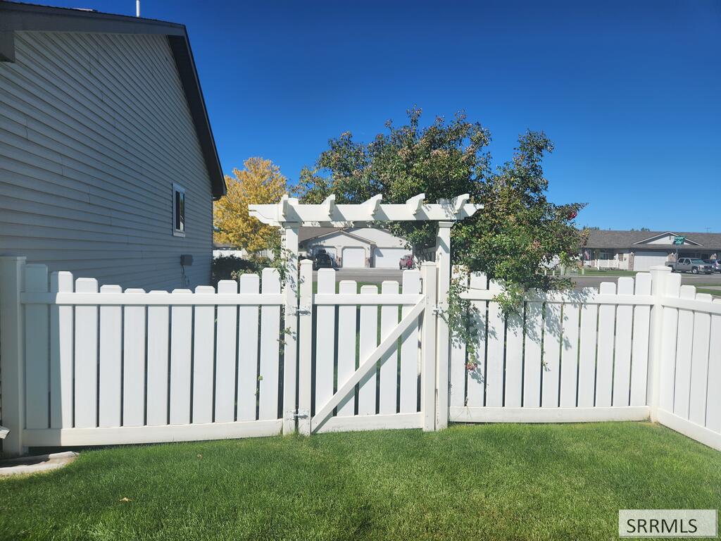 3557 Stonegate Drive