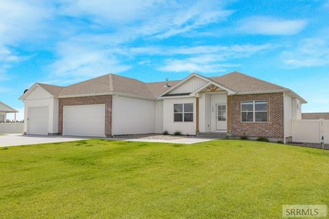 1588 835 E SHELLEY ID 83274