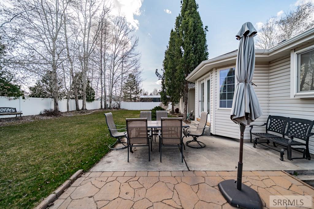 208 E Woodhaven Lane, IDAHO FALLS, Idaho image 44