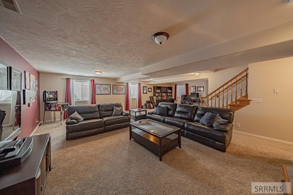 208 E Woodhaven Lane, IDAHO FALLS, Idaho image 37