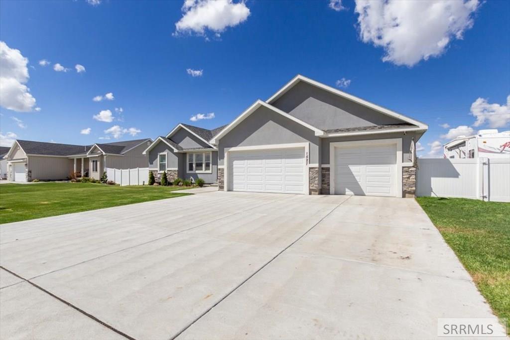 1527 Quinn Creek Road