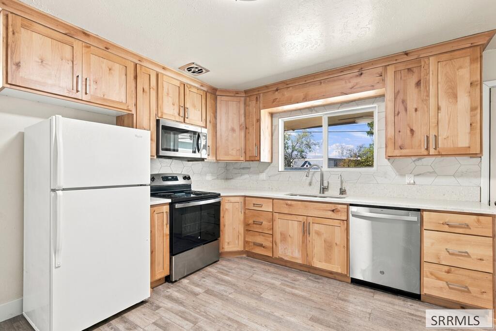 1770 Falcon Drive