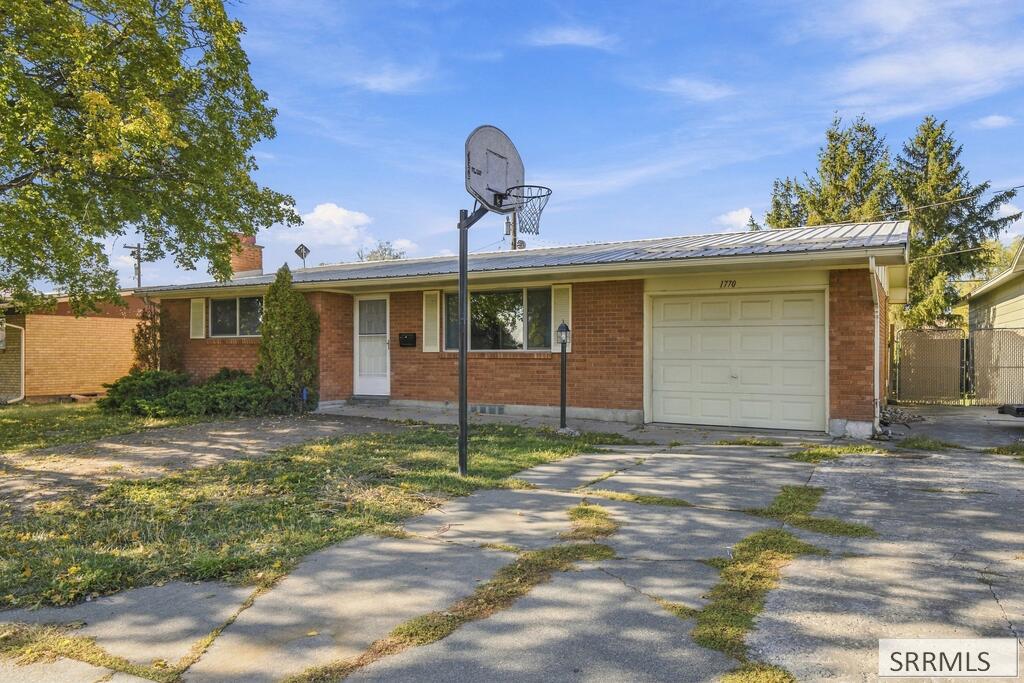 1770 Falcon Drive