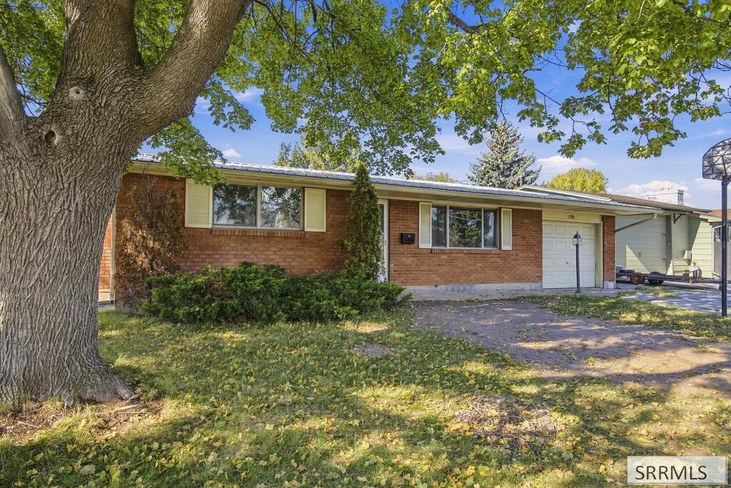1770 Falcon Drive
