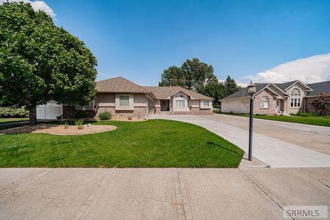 Photo of 2585 Ridgecrest Drive, IDAHO FALLS, ID 83404 (MLS # 2178592)