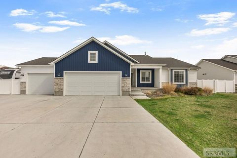 Photo of 209 Winthorpe St, IDAHO FALLS, ID 83404 (MLS # 2185780)