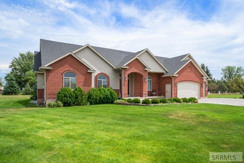 Photo of 9232 N Mapleview Drive, IDAHO FALLS, ID 83401 (MLS # 2187438)