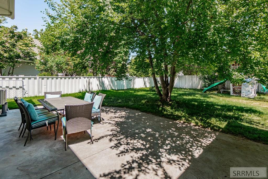 2847 St Charles Avenue, IDAHO FALLS, Idaho image 34
