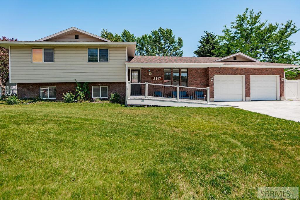 2847 St Charles Avenue, IDAHO FALLS, Idaho image 2