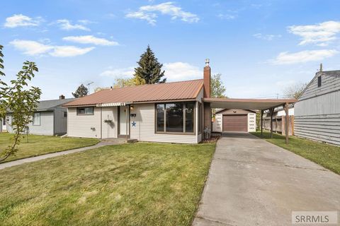 Photo of 1120 Susanne Avenue, IDAHO FALLS, ID 83404 (MLS # 2185957)