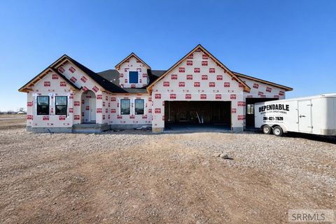 209 4117 E RIGBY ID 83402