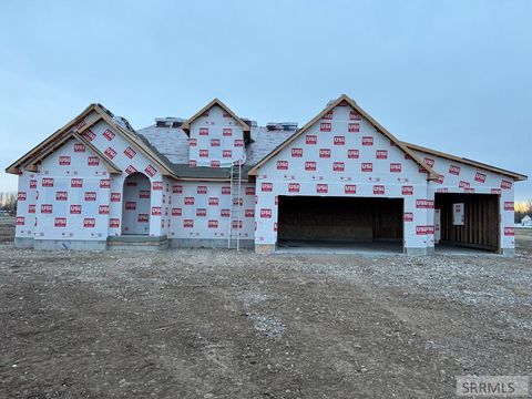 209 4117 E RIGBY ID 83402