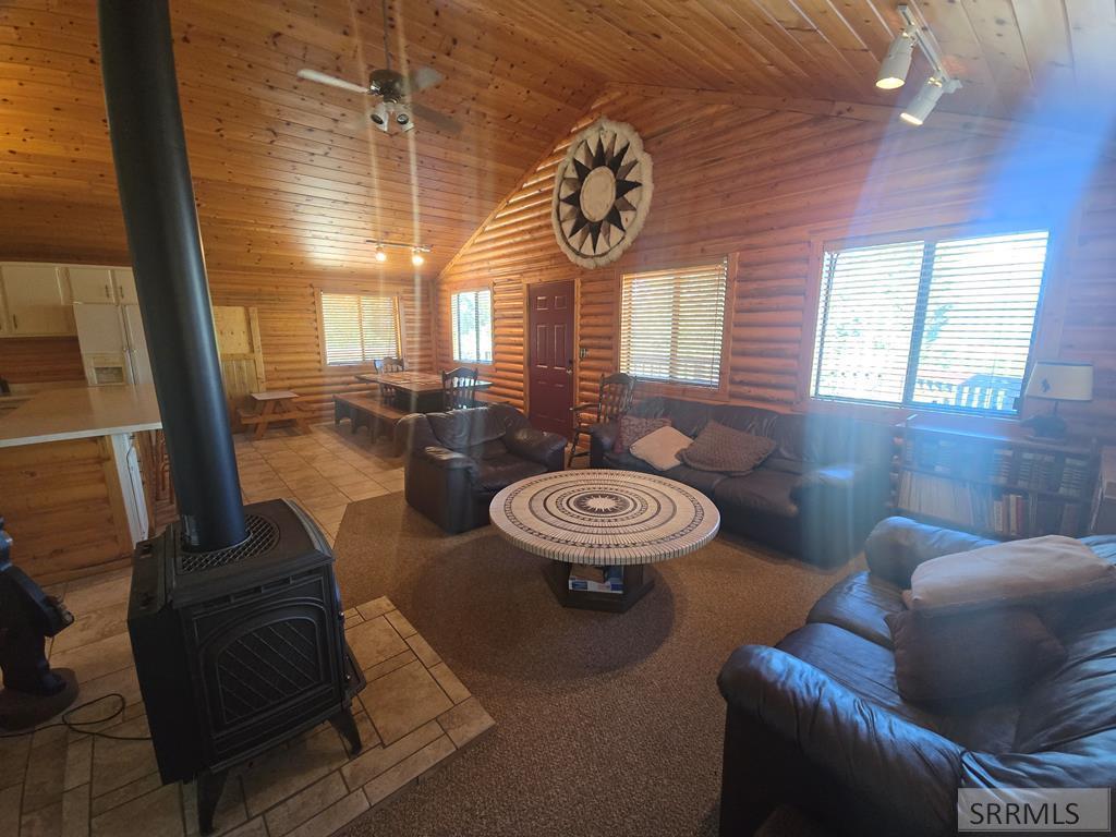 3560 Rock Creek Lane, ISLAND PARK, Idaho image 2