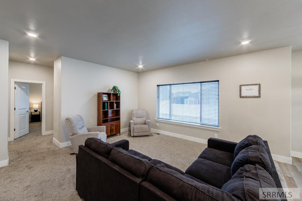 2732 N Lucina Dr, IDAHO FALLS, Idaho image 6