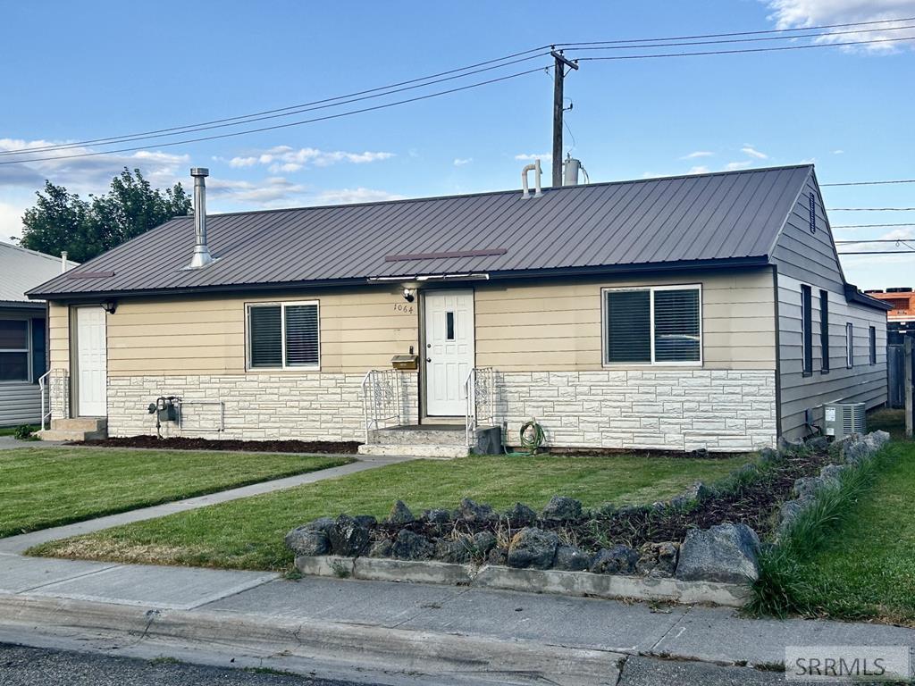 1064 Hillview Avenue, IDAHO FALLS, Idaho image 1