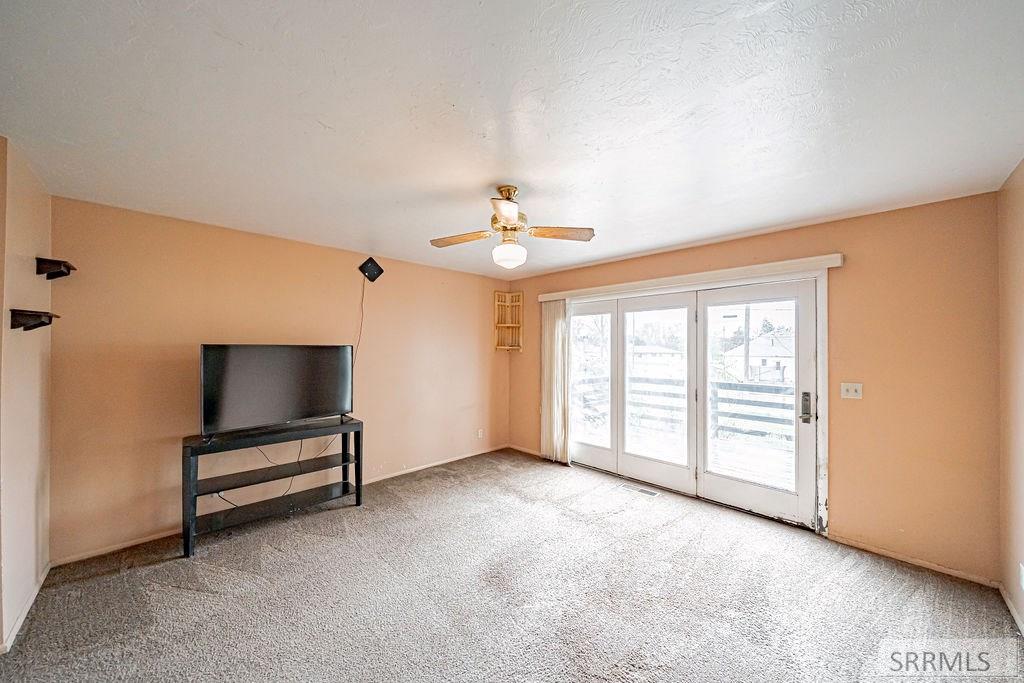 1096 Jefferson Avenue