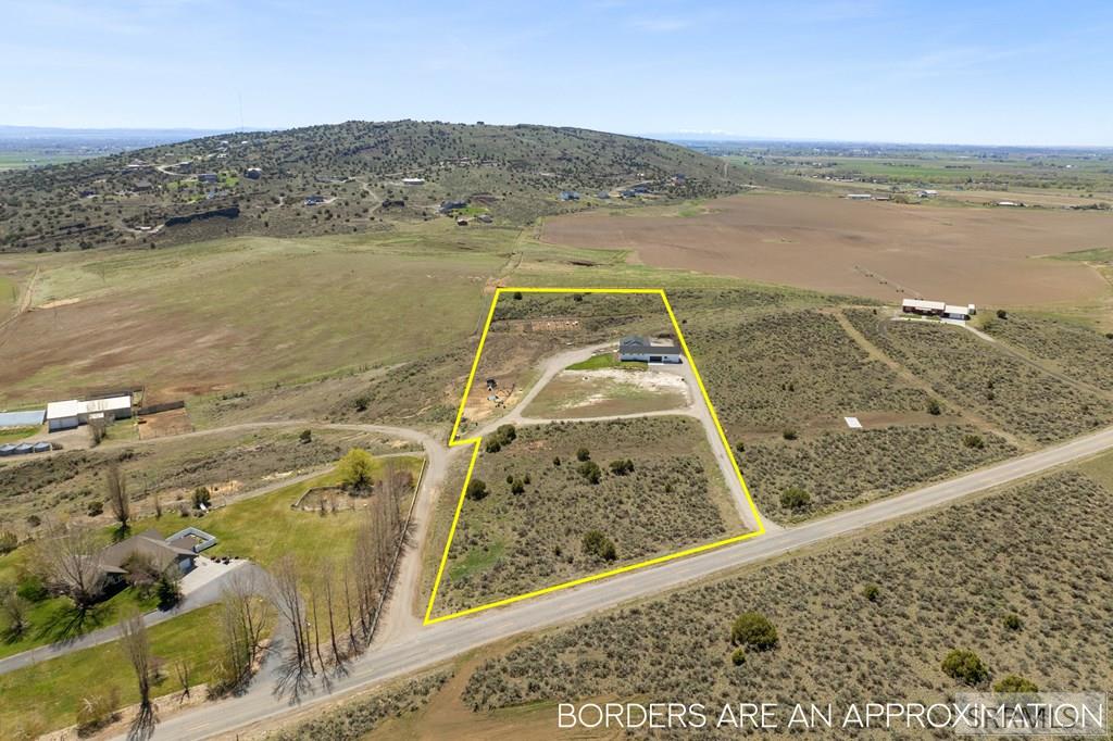 1032 E Butte Road, MENAN, Idaho image 5