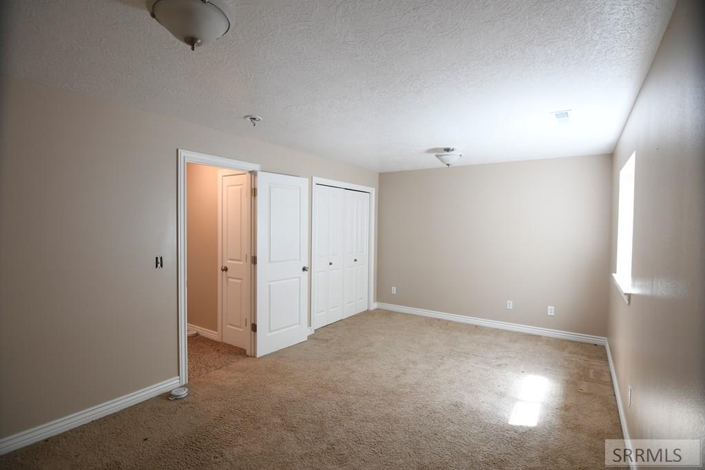 1073 Petersburg Ave, CHUBBUCK, Idaho image 34