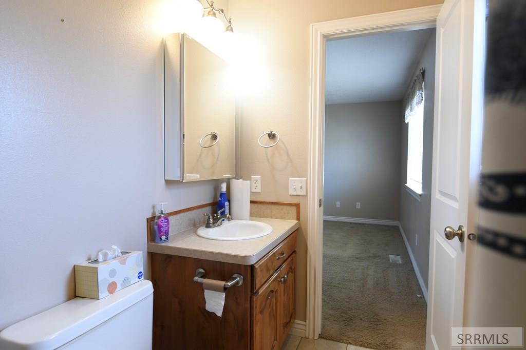 1073 Petersburg Ave, CHUBBUCK, Idaho image 25