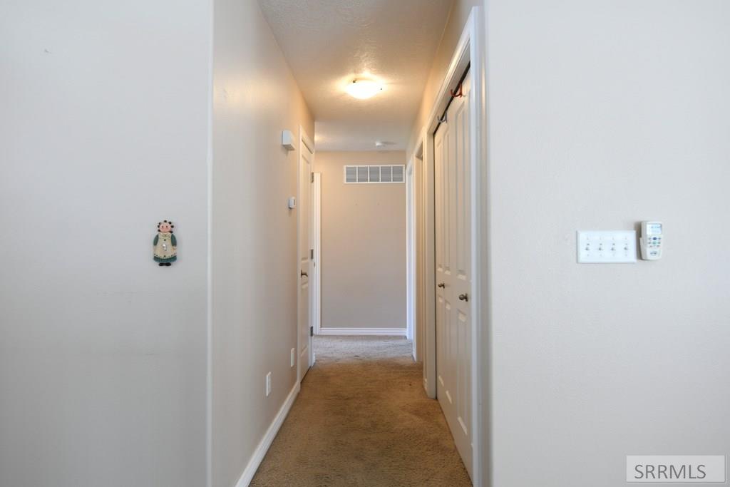 1073 Petersburg Ave, CHUBBUCK, Idaho image 13