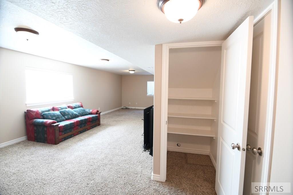 1073 Petersburg Ave, CHUBBUCK, Idaho image 31