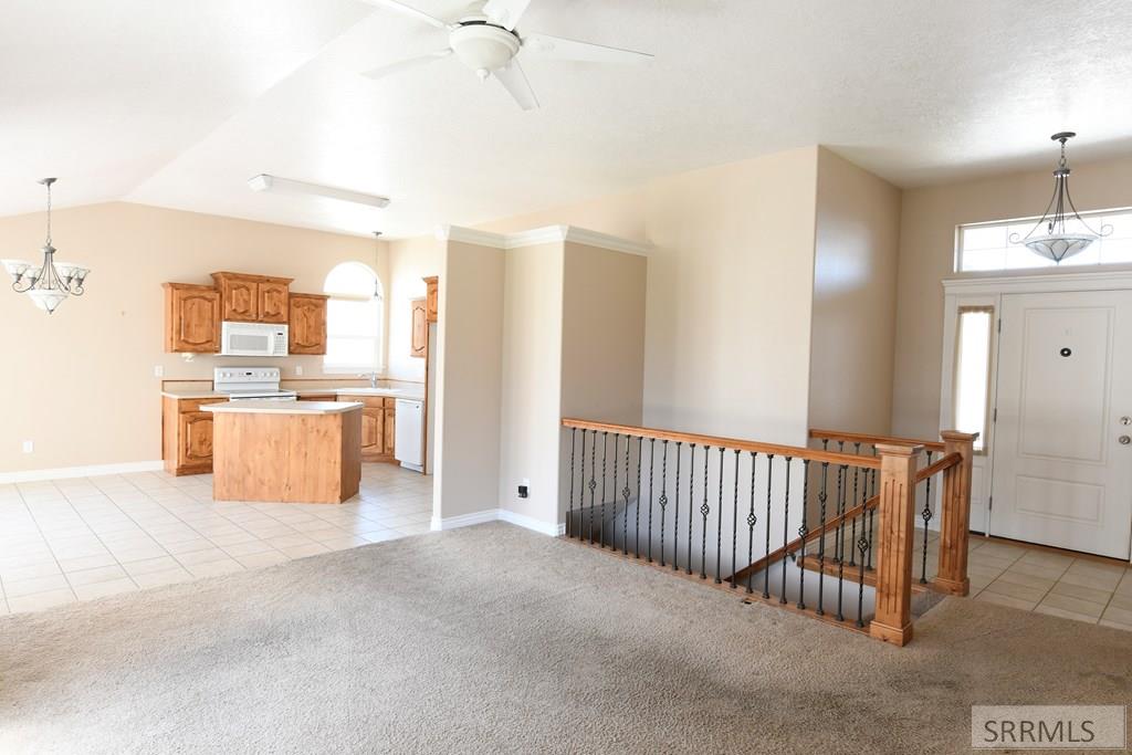 1073 Petersburg Ave, CHUBBUCK, Idaho image 5