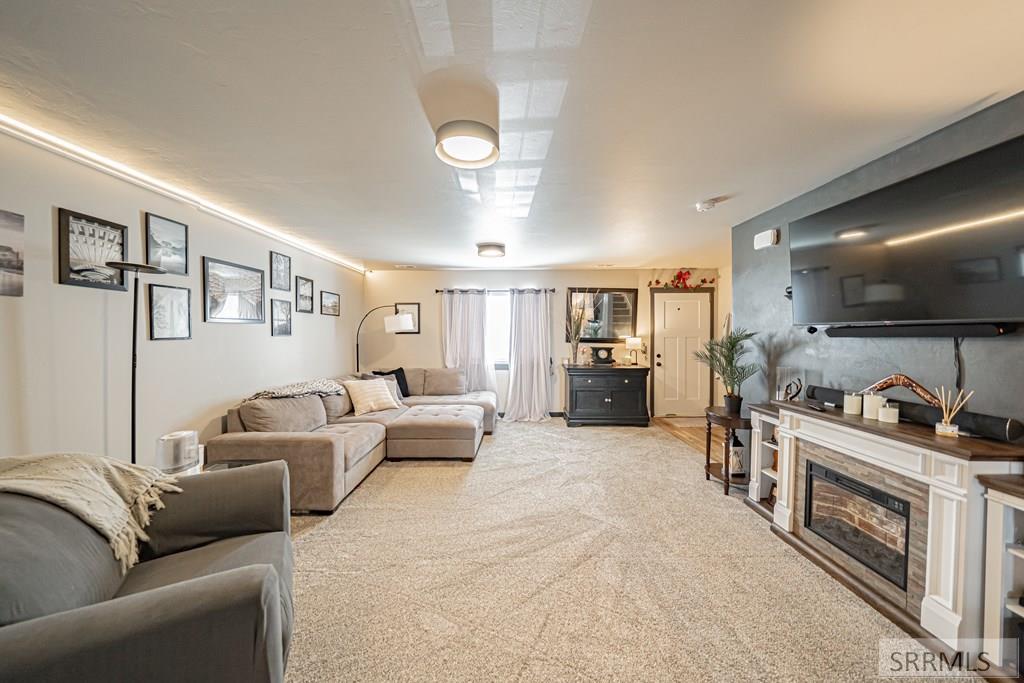 2015 Lawrence Lane #404, BLACKFOOT, Idaho image 3