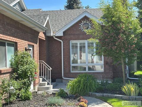 Photo of 3525 Sun Circle, IDAHO FALLS, ID 83404 (MLS # 2186359)