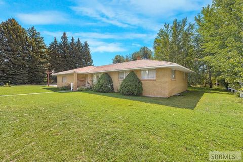 Photo of 3814 E 400 N, RIGBY, ID 83442 (MLS # 2179339)