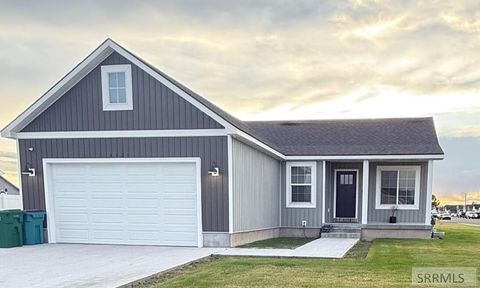 Photo of 4325 Livingston Avenue, IDAHO FALLS, ID 83401 (MLS # 2179894)