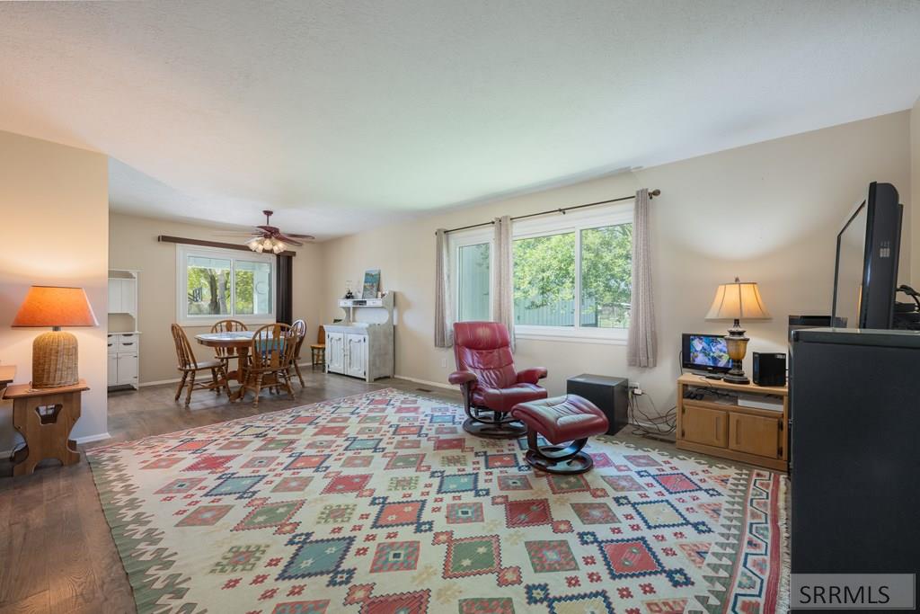 290 S Ammon Road, IDAHO FALLS, Idaho image 4