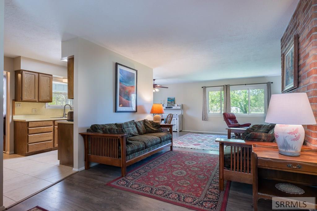 290 S Ammon Road, IDAHO FALLS, Idaho image 3