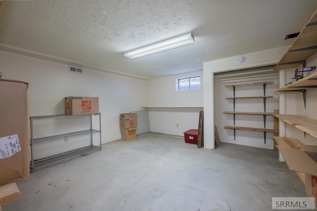 290 S Ammon Road, IDAHO FALLS, Idaho image 40