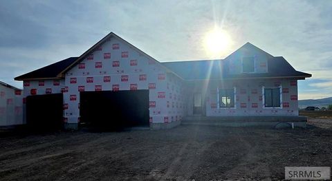 661 Glacier Ave SHELLEY ID 83274