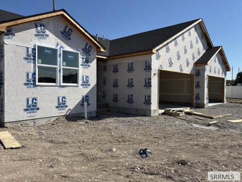 Homes For Sale - 301 NE Copper Bell Dr<br/> SHELLEY, ID 83274