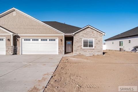 Photo of 562 Zions St, SHELLEY, ID 83274 (MLS # 2184903)