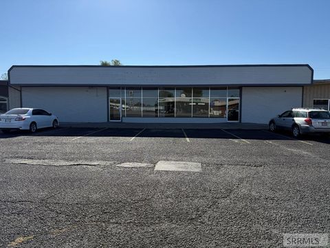 Photo of 2050 E 1st Street, IDAHO FALLS, ID 83401 (MLS # 2180120)