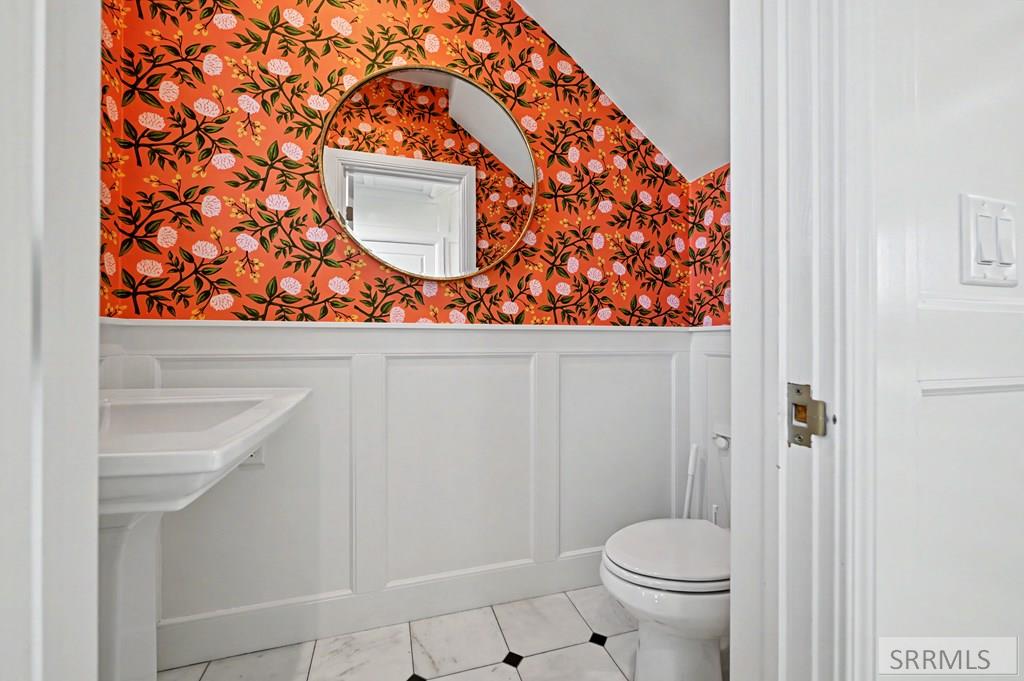 4819 Clearwater Drive