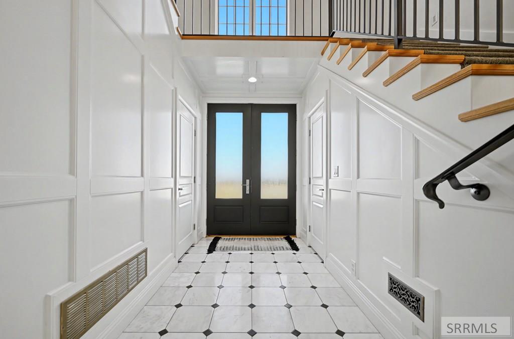 4819 Clearwater Drive